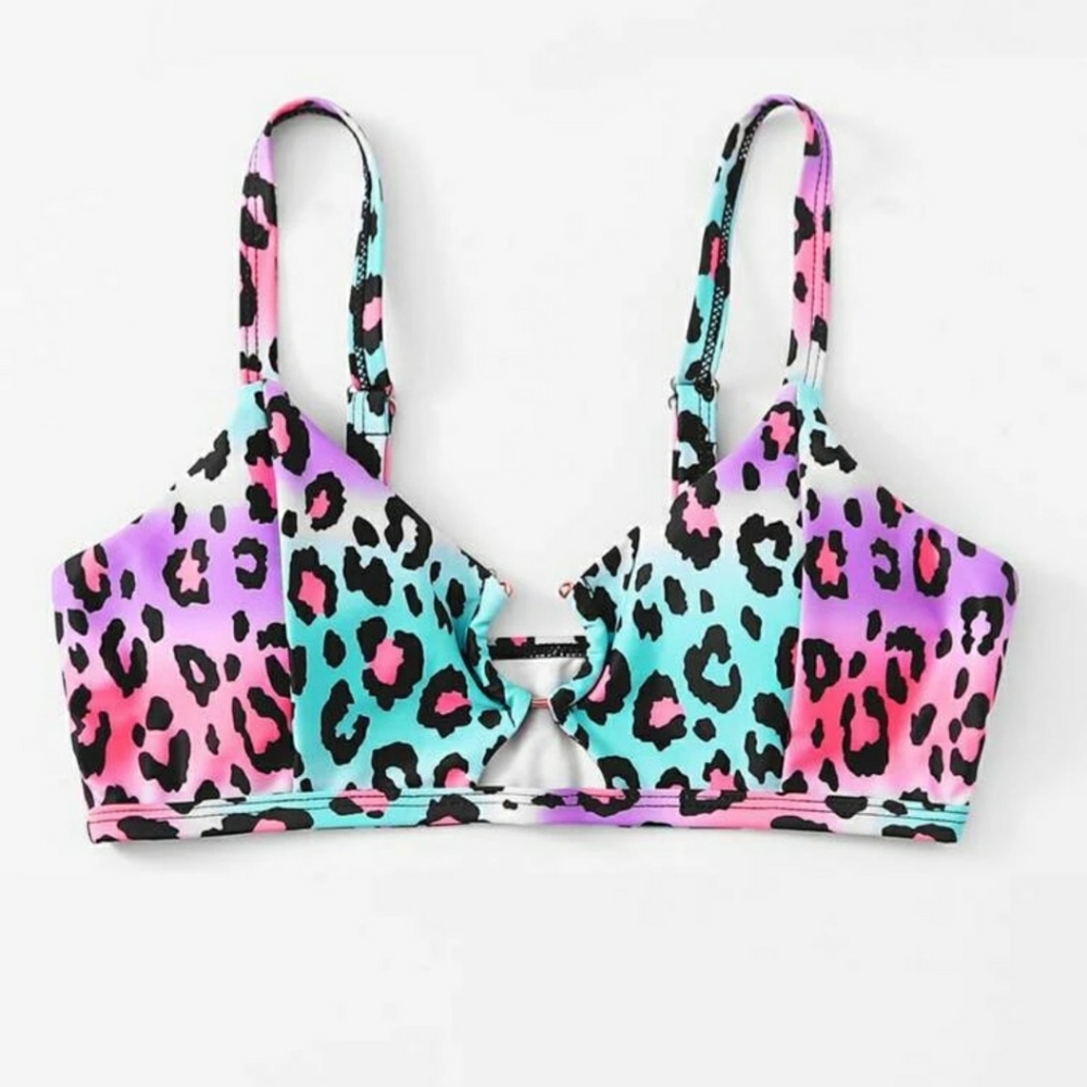 Multi Colored Leopard Print Bikini Top🐆👙🏊♀️